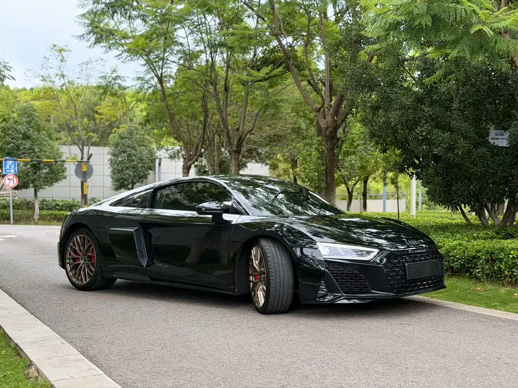 Audi R8 2016 V10 Coupe Performance купить на сайте DeffCars