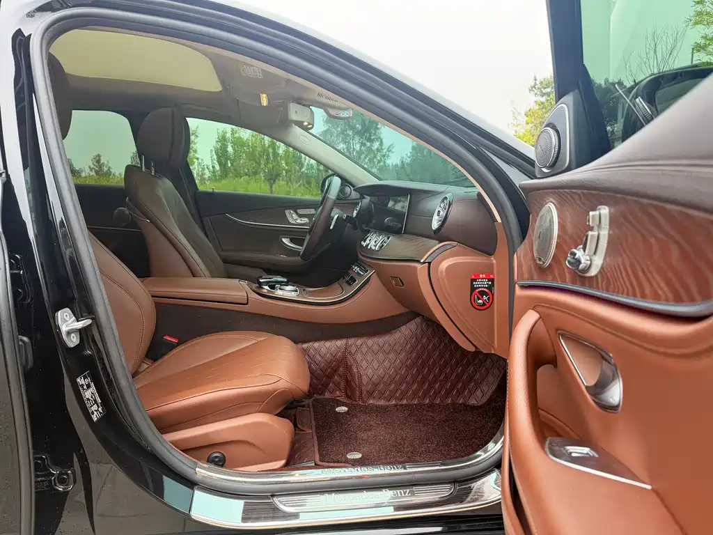Mercedes-Benz E-Class 2018 facelift E 200 L купить на сайте DeffCars