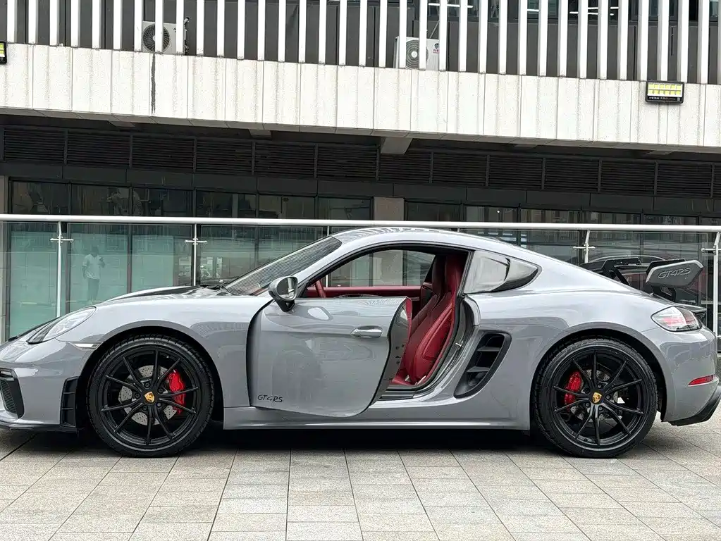 Porsche 718 2018 Cayman 2.0T купить на сайте DeffCars