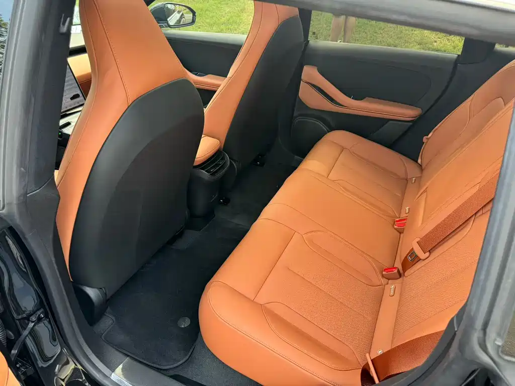 NIO ET5T 2024 model 75kWh Touring купить на сайте DeffCars