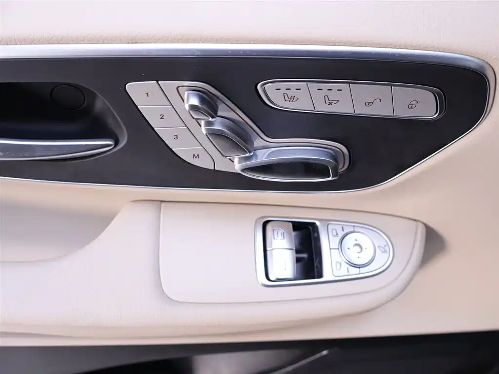 Mercedes-Benz V-Class 2022 V 260 Pilot Edition купить на сайте DeffCars