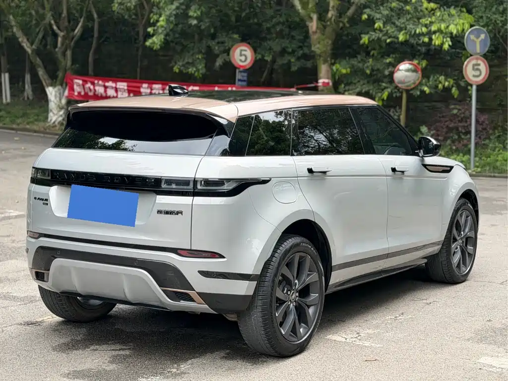 Range Rover Evoque 2023 Evoque L 249PS Corinthian Bronze Special Edition купить на сайте DeffCars