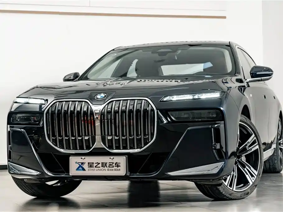 BMW 7 Series 2023 740Li Leading M Sports Package купить на сайте DeffCars