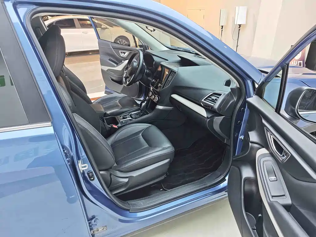 Forester 2022 2.0i AWD Deluxe Edition EyeSight купить на сайте DeffCars