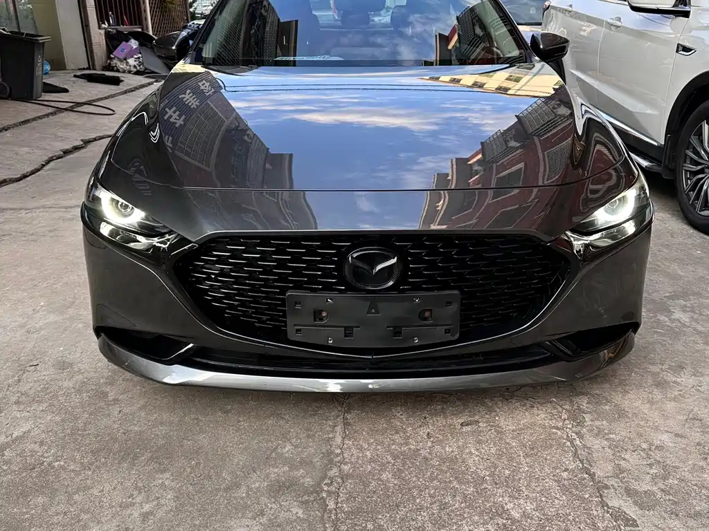 Mazda3 Angkesela 2022 2.0L Automatic Zhiya Obsidian Edition купить на сайте DeffCars
