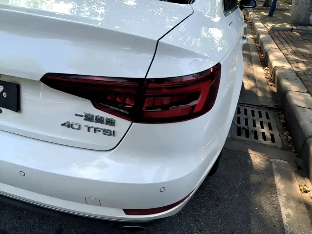Audi A4L 2018 30th Anniversary Model 40 TFSI Enterprising купить на сайте DeffCars