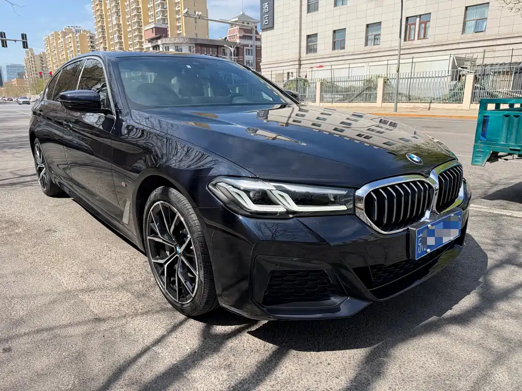 BMW 5 Series 2021 530Li Exclusive M Sports Package купить на сайте DeffCars