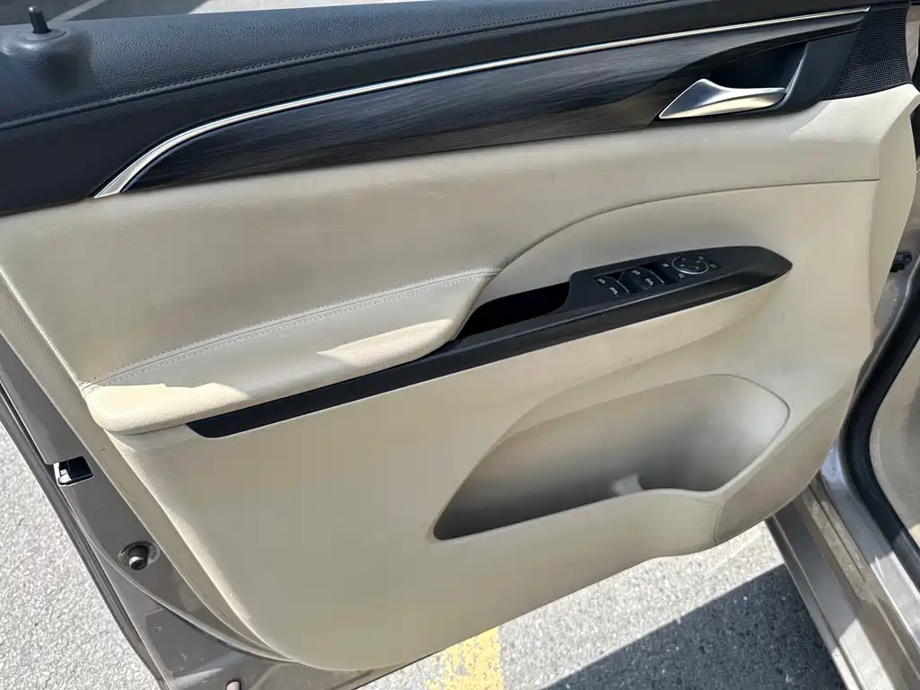 Buick GL8 2022 ES Lu Zun 653T luxury model купить на сайте DeffCars