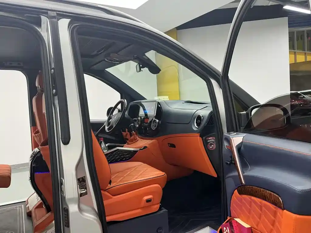 Viano 2010 2.5L Premium Edition купить на сайте DeffCars