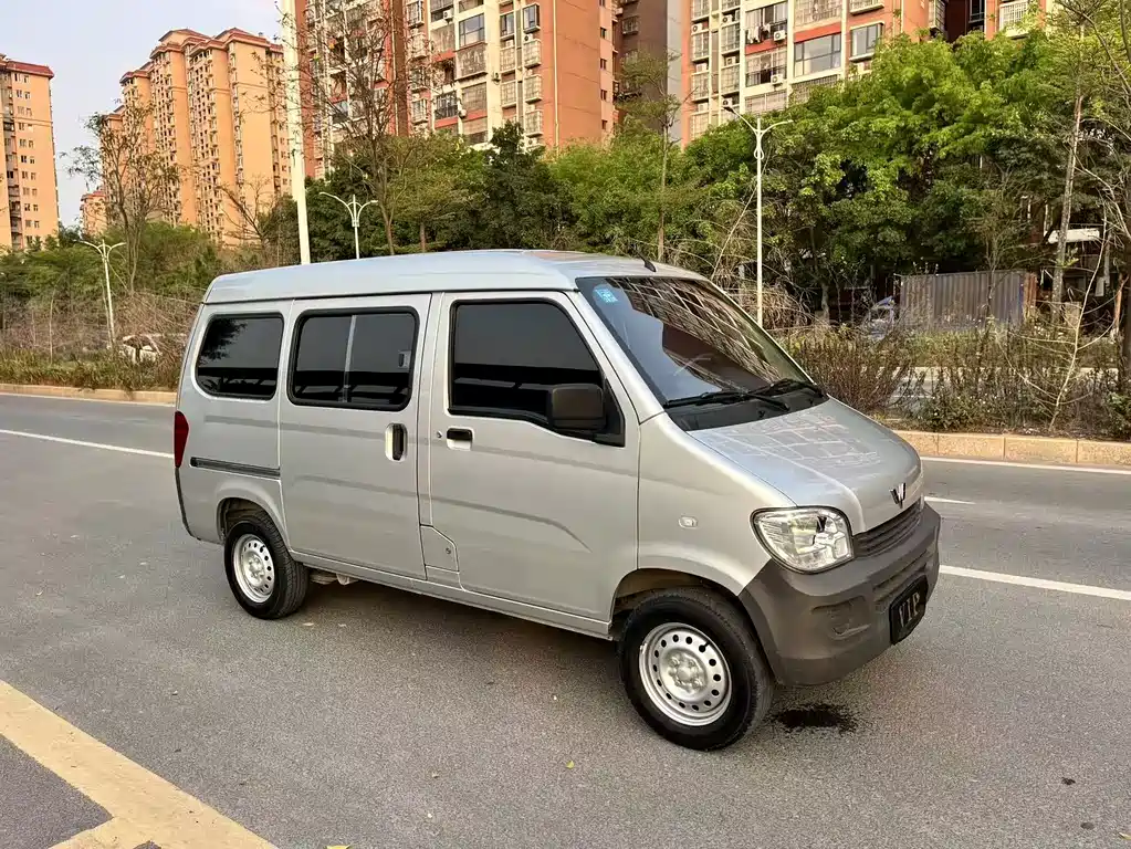 Wuling Zhiguang 2020 1.2L Practical National VI LSI купить на сайте DeffCars