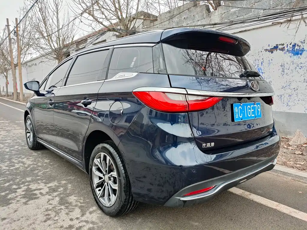 Song MAX 2019 1.5T automatic smart connected Ruiyi sunroof type 6 seats National VI купить на сайте DeffCars