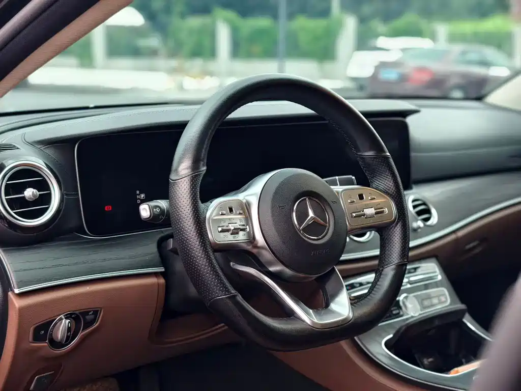 Mercedes-Benz E-Class 2020 E 300 L Sports Luxury купить на сайте DeffCars