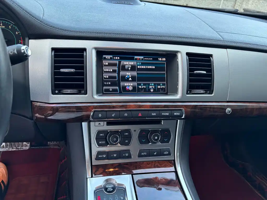 Jaguar XF 2015 XF 2.0T 80th Anniversary Collection Deluxe Edition купить на сайте DeffCars