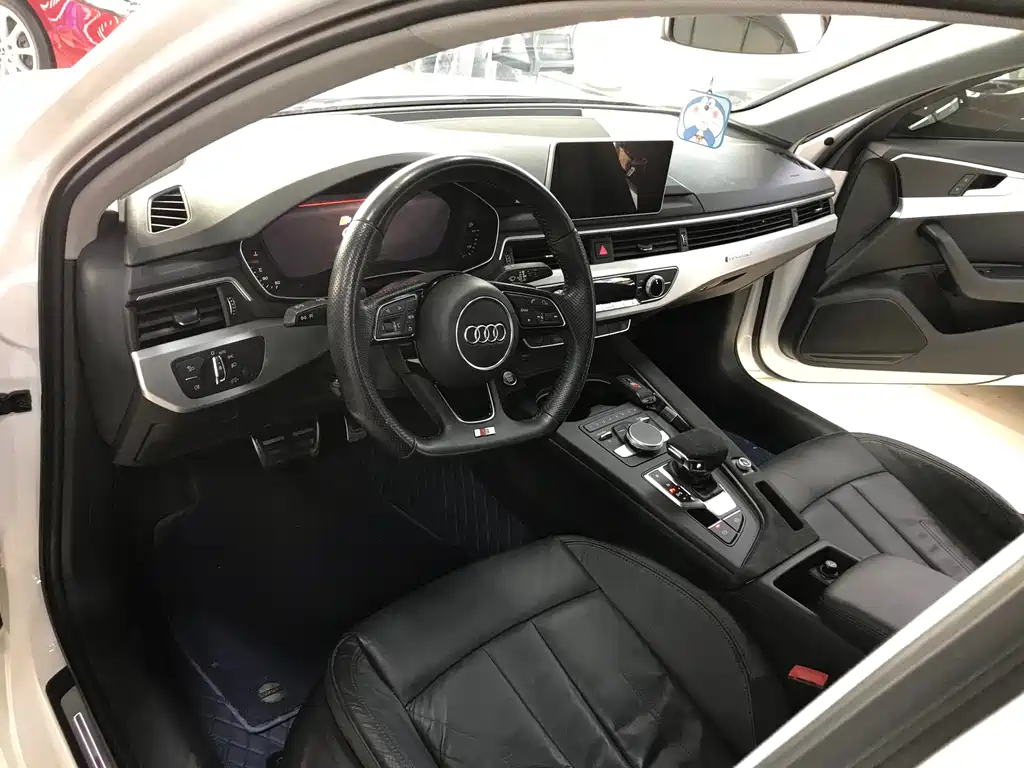 Audi A4L 2019 40 TFSI Fashion Type National V купить на сайте DeffCars