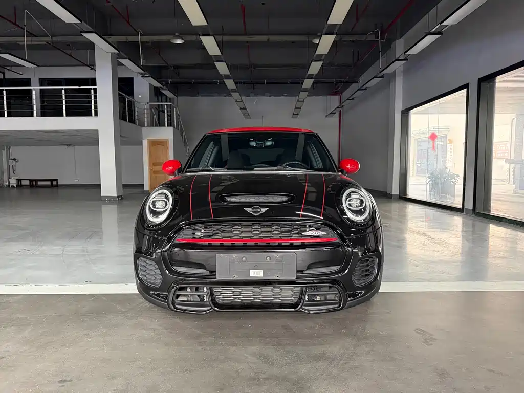MINI JCW 2018 2.0T JOHN COOPER WORKS купить на сайте DeffCars