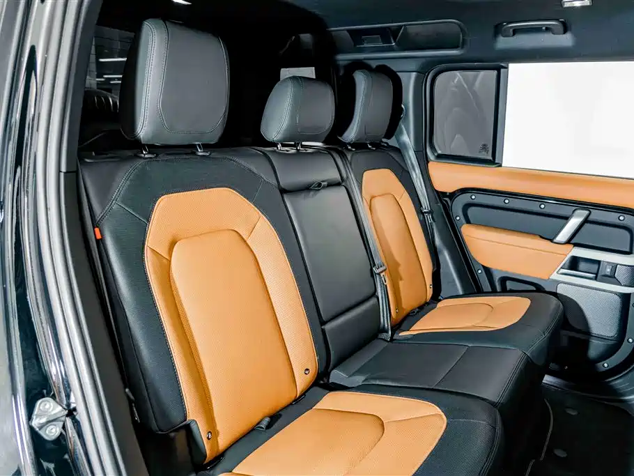 Land Rover Defender 2024 110 3.0T P400 X-DYNAMIC HSE купить на сайте DeffCars
