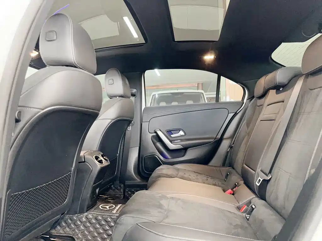 Mercedes-Benz A-Class 2021 A 200 L Sports Sedan Fashionable купить на сайте DeffCars