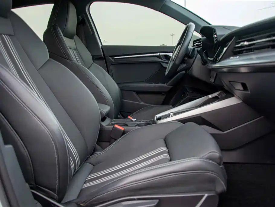 Audi A3 2024 A3L Limousine 35 TFSI Fashionable and Sporty купить на сайте DeffCars
