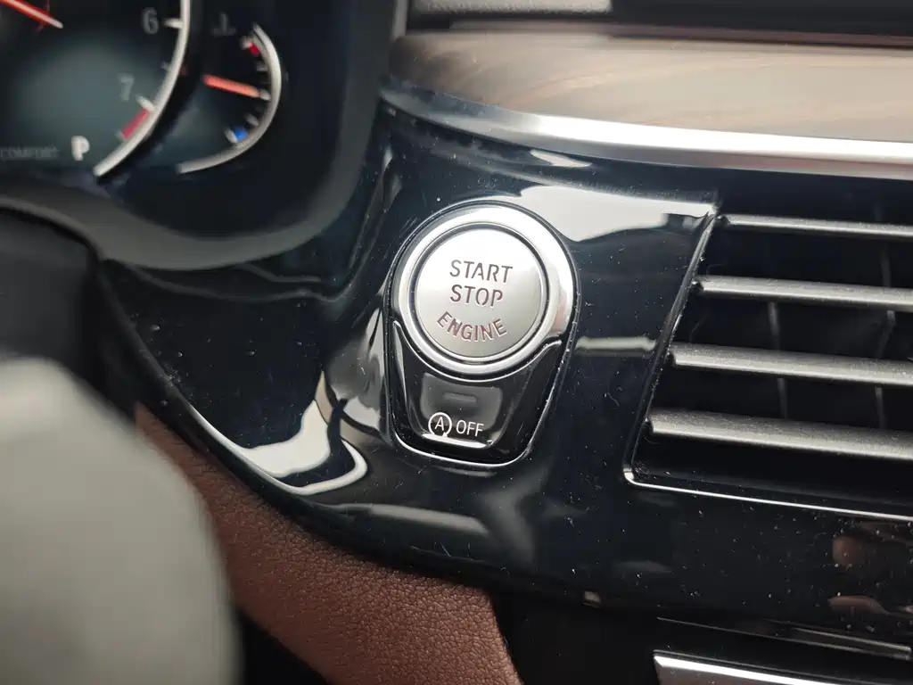 BMW 5 Series 2018 facelift 530Li leading model luxury package купить на сайте DeffCars
