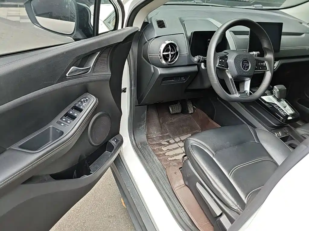 Yuan New Energy 2019 EV360 Intelligent Connected Enjoyment Model купить на сайте DeffCars