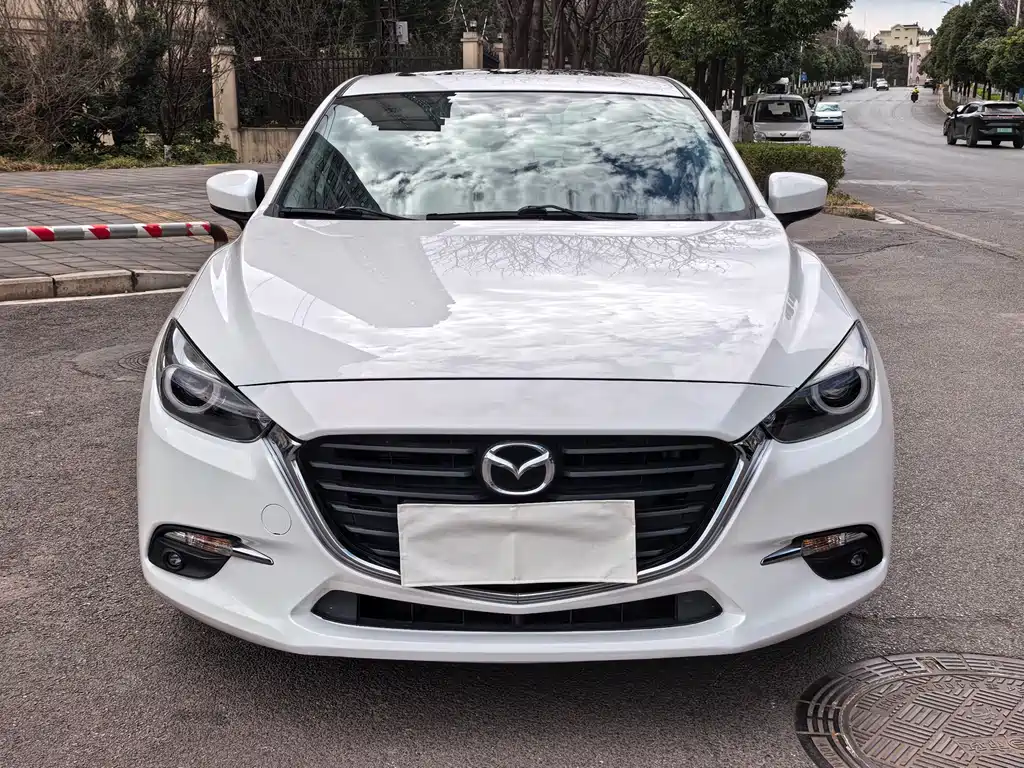 Mazda3 Angkesela 2019 Cloud Control Edition Sedan 1.5L Automatic Comfort Type National VI купить на сайте DeffCars