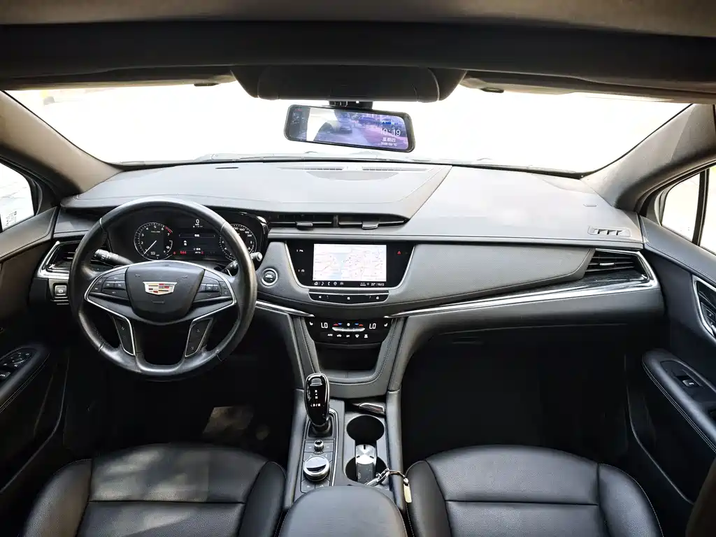 Cadillac XT5 2020 facelift 28T luxury model купить на сайте DeffCars