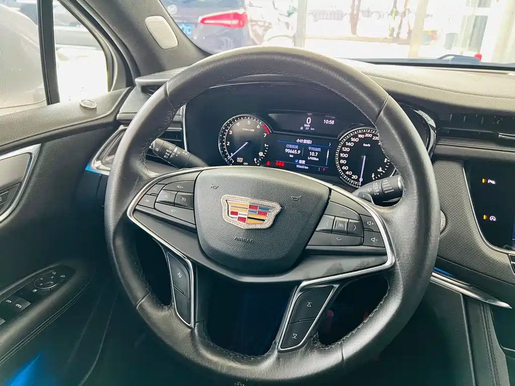 Cadillac XT5 2020 28T Technology купить на сайте DeffCars