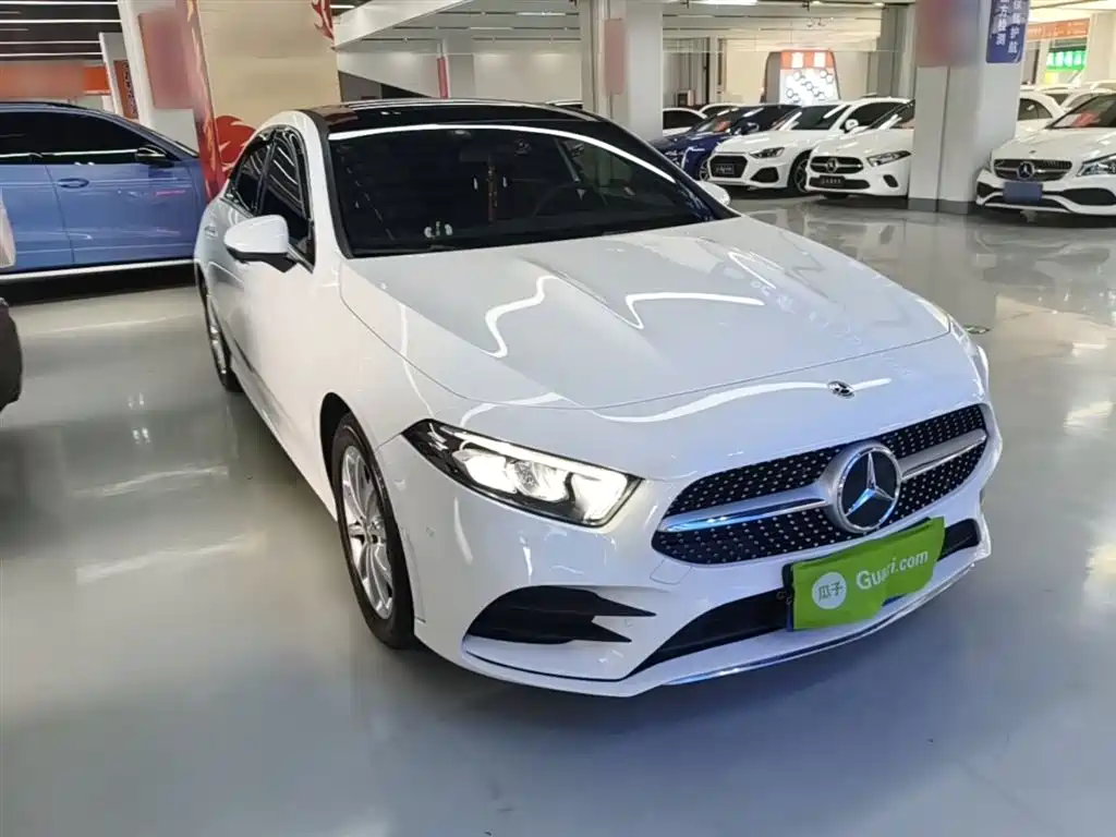 Mercedes-Benz A-Class 2022 A 200 L Sports Sedan Dynamic Type купить на сайте DeffCars