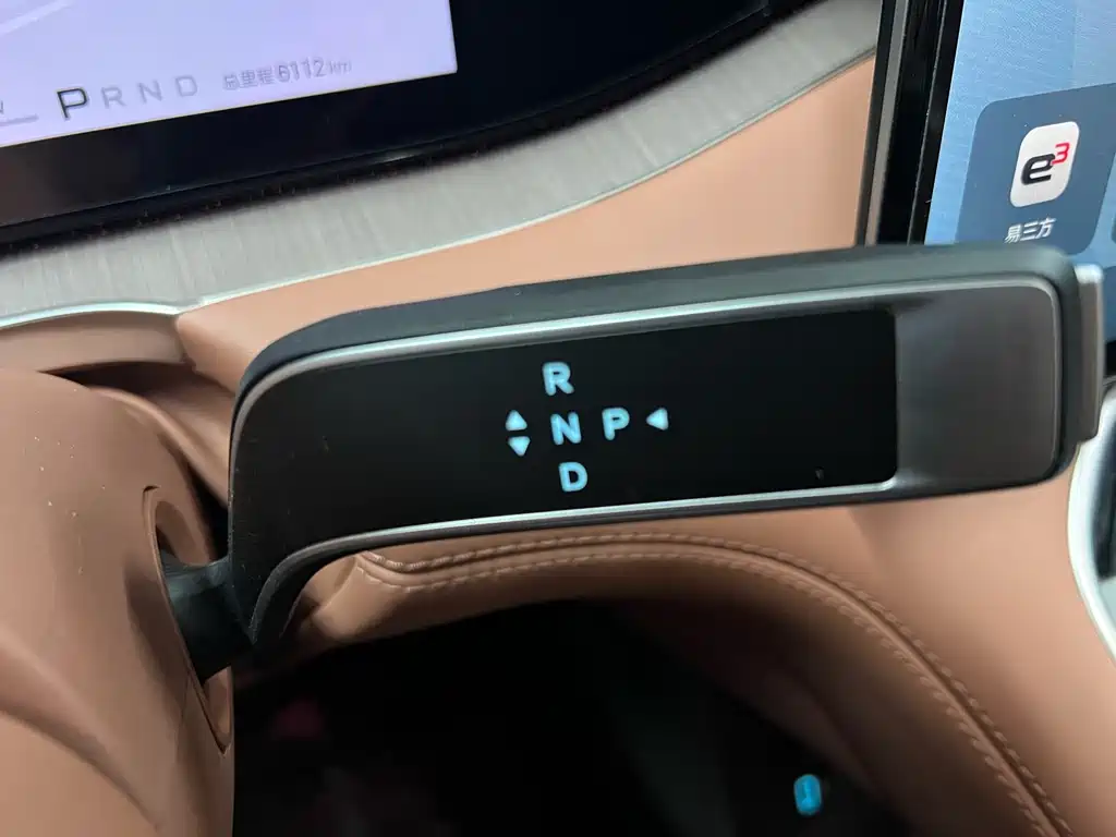 Denza N8L 2025 Honor Model купить на сайте DeffCars