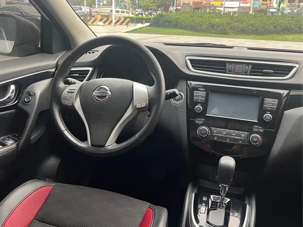 Qashqai 2017 2.0L CVT Deluxe Edition National V купить на сайте DeffCars