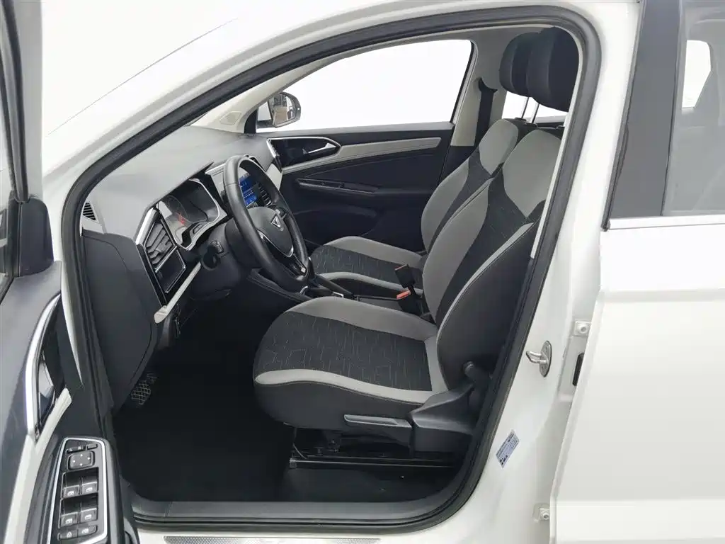 Jetta VS7 2023 280TSI automatic aggressive version купить на сайте DeffCars