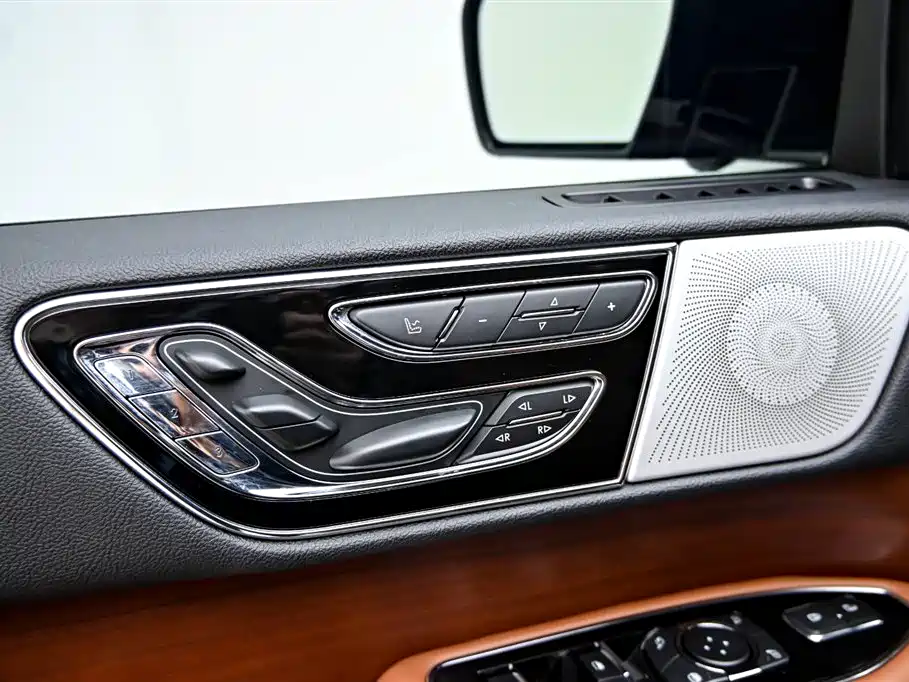 Navigator 2020 3.5T Honor Edition купить на сайте DeffCars