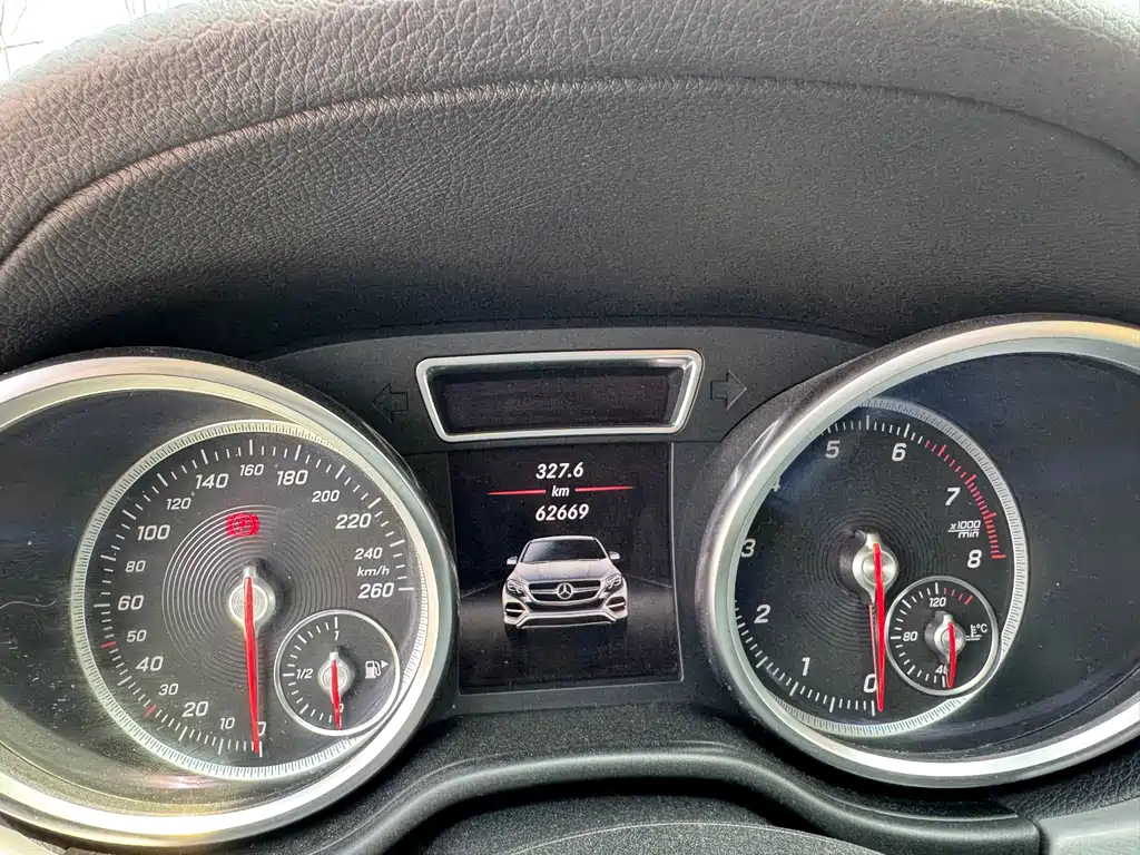 Mercedes-Benz GLE Coupe 2015 GLE 320 4MATIC Coupe SUV купить на сайте DeffCars