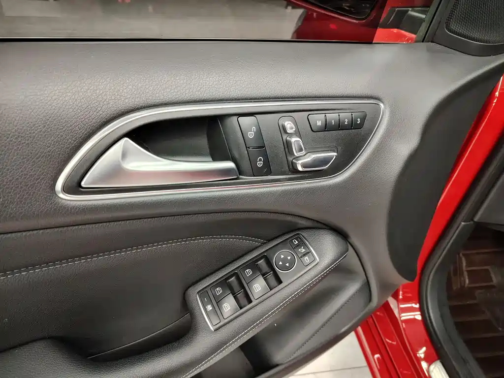 Mercedes-Benz B-Class 2017 B 200 Fashion Model купить на сайте DeffCars