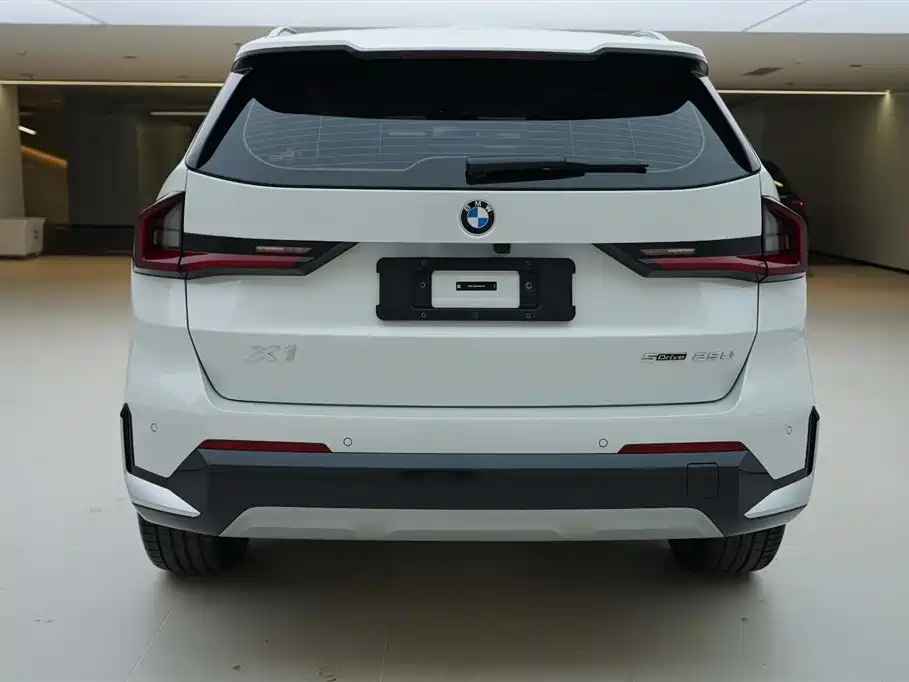 BMW X1 2025 sDrive25Li X Design Package купить на сайте DeffCars