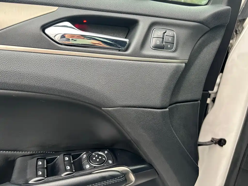 Lincoln MKC 2017 2.0T 2WD Exclusive Edition купить на сайте DeffCars