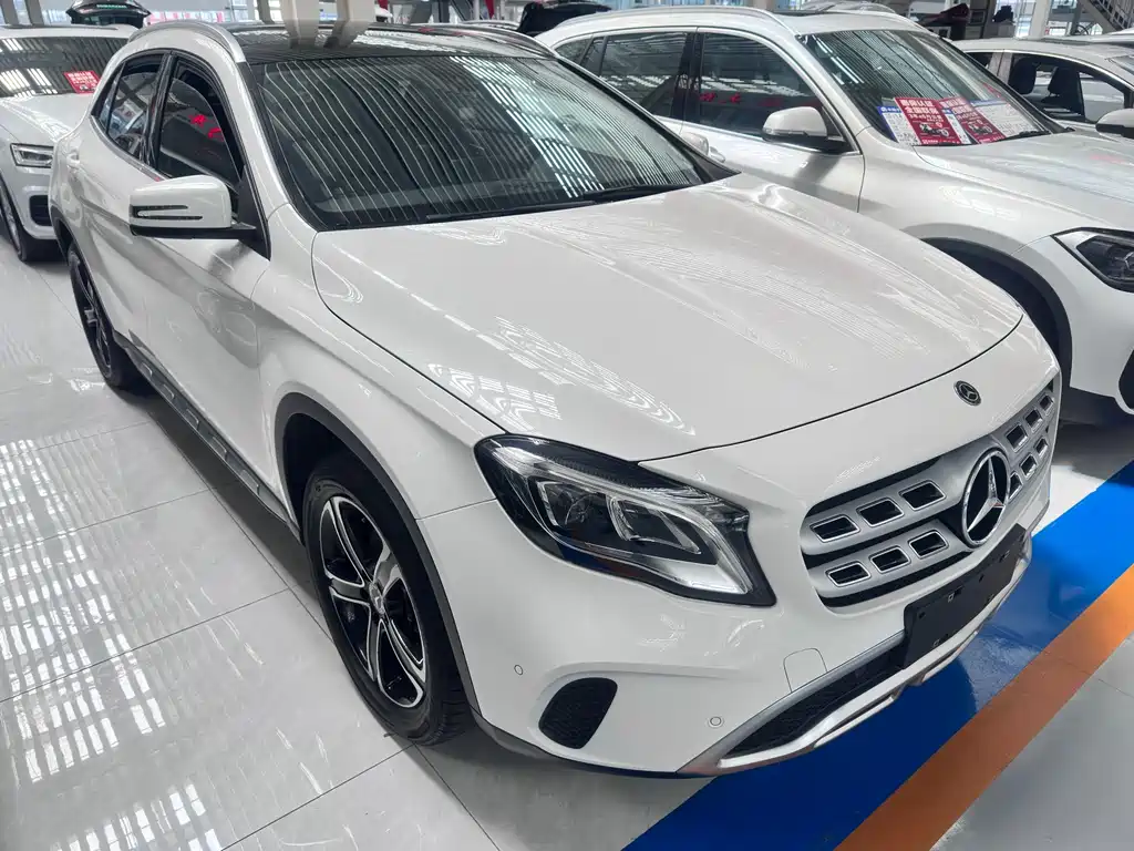 Mercedes-Benz GLA 2018 GLA 200 Fashion Model купить на сайте DeffCars