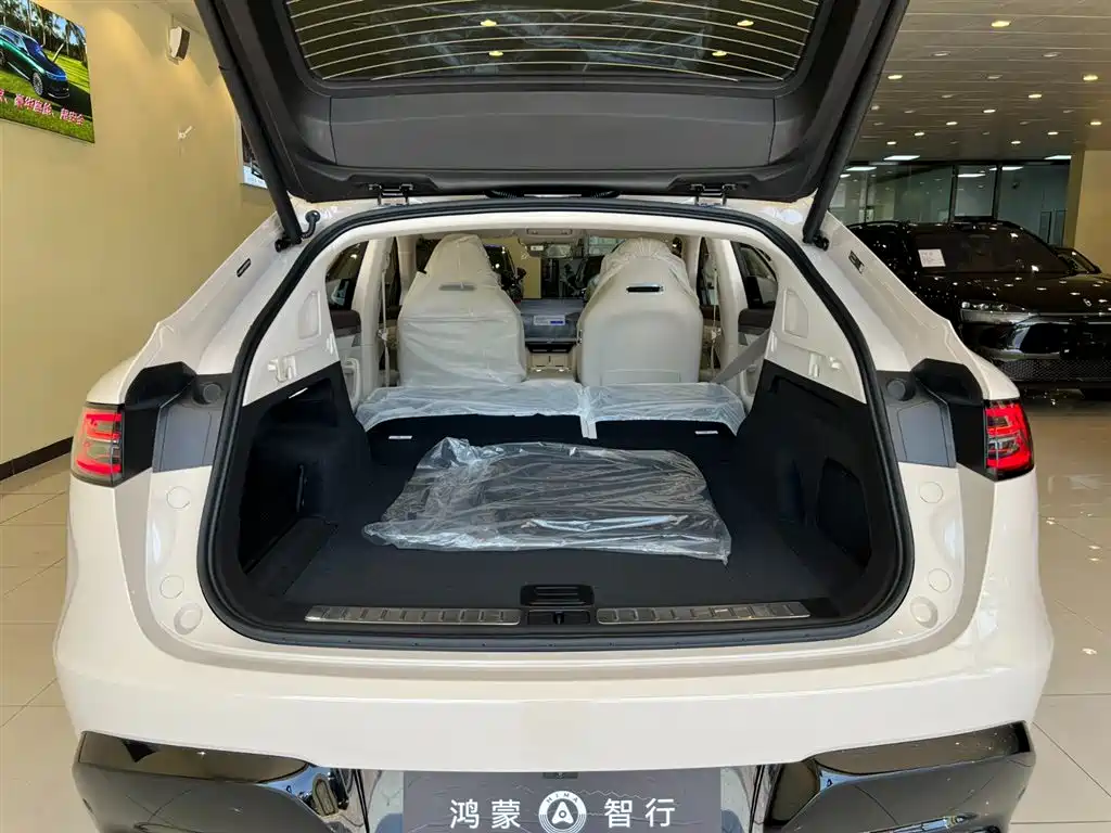 Zhijie R7 2026 extended range Max+ купить на сайте DeffCars