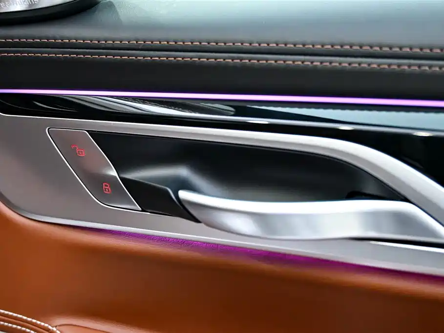 BMW 7 Series 2018 740Li xDrive Exclusive M Sports Package купить на сайте DeffCars