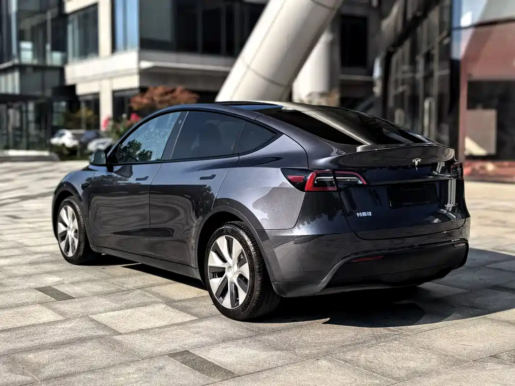Model Y 2021 long-range all-wheel drive version 3D7 купить на сайте DeffCars