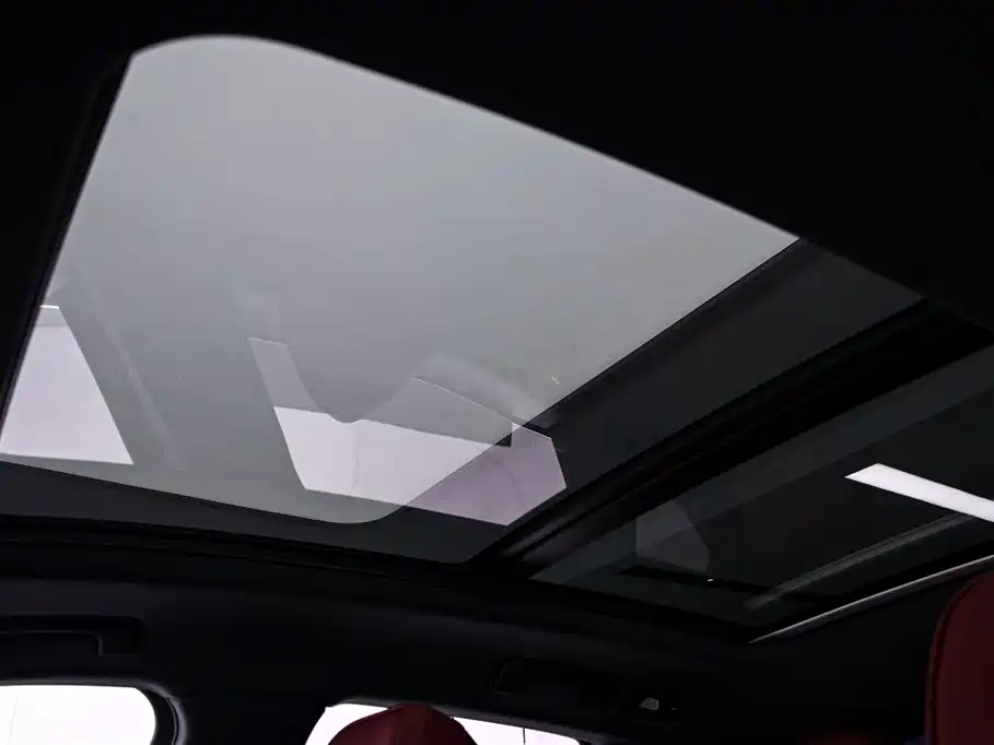 Macan 2025 Macan 2.0T Dream Edition купить на сайте DeffCars
