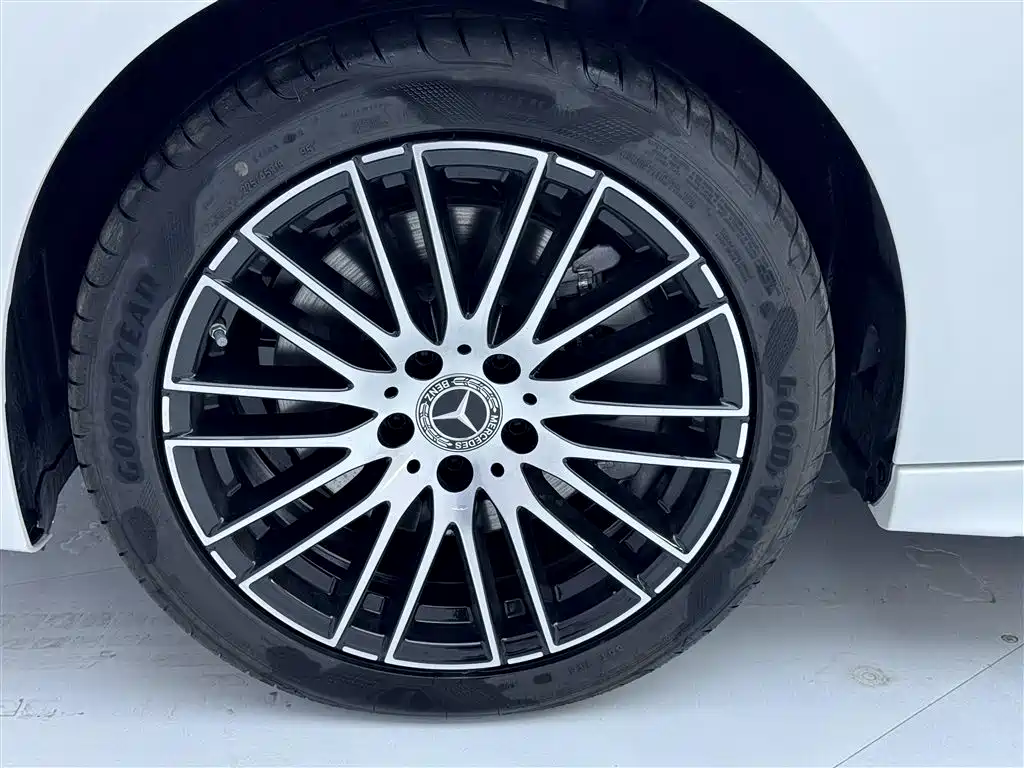 Mercedes-Benz C-Class 2025 C 260 L Sports Edition купить на сайте DeffCars