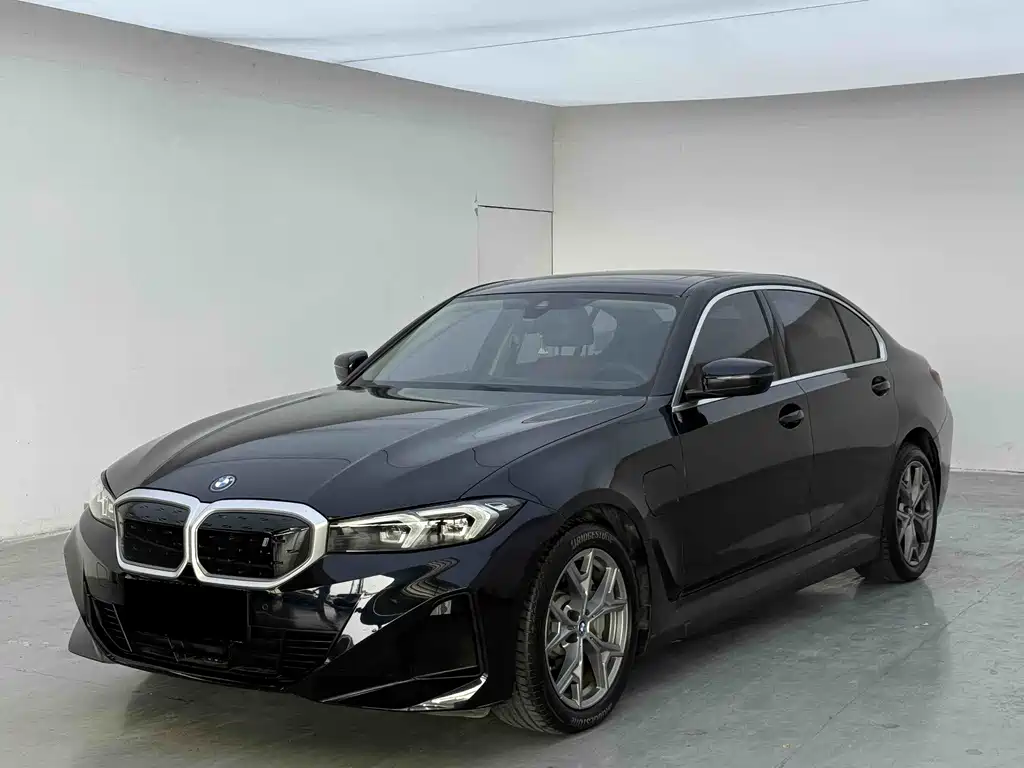 BMW i3 2024 eDrive 35 L купить на сайте DeffCars