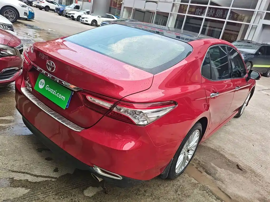 Camry 2018 2.5G Deluxe Edition купить на сайте DeffCars