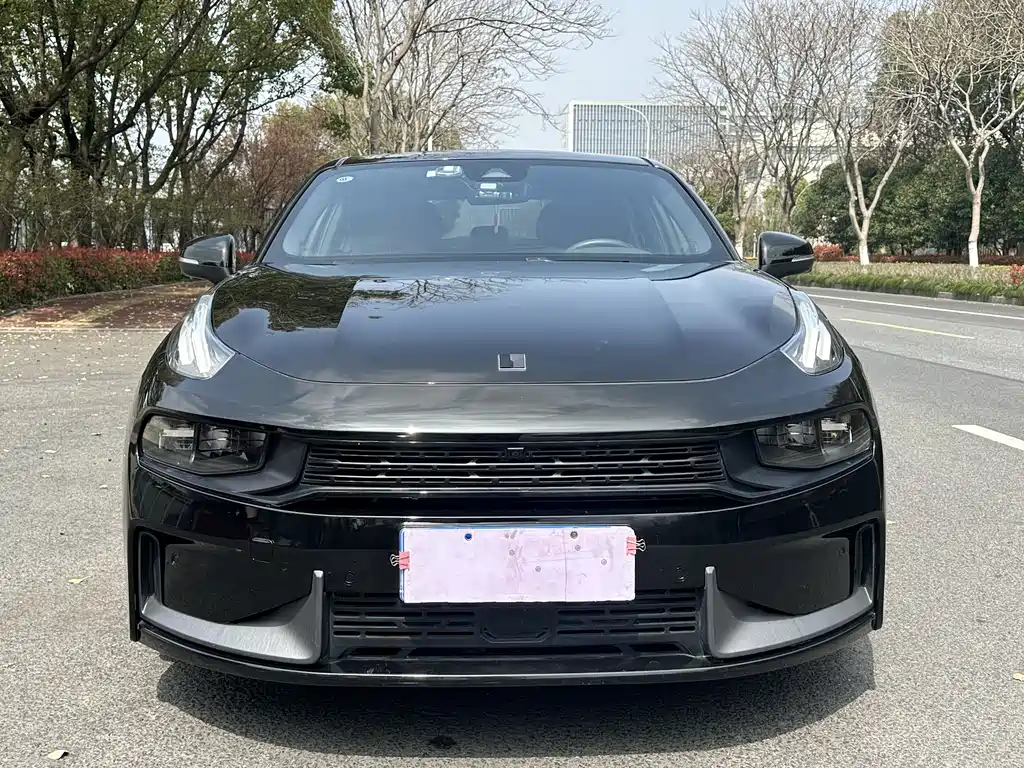 Lynk & Co 03 2022 2.0TD DCT Pro купить на сайте DeffCars