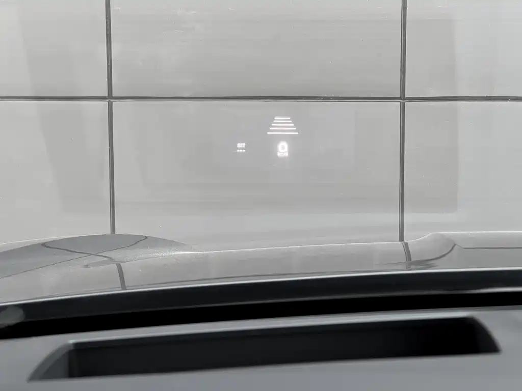 Cayenne New Energy 2024 Cayenne E-Hybrid 2.0T купить на сайте DeffCars