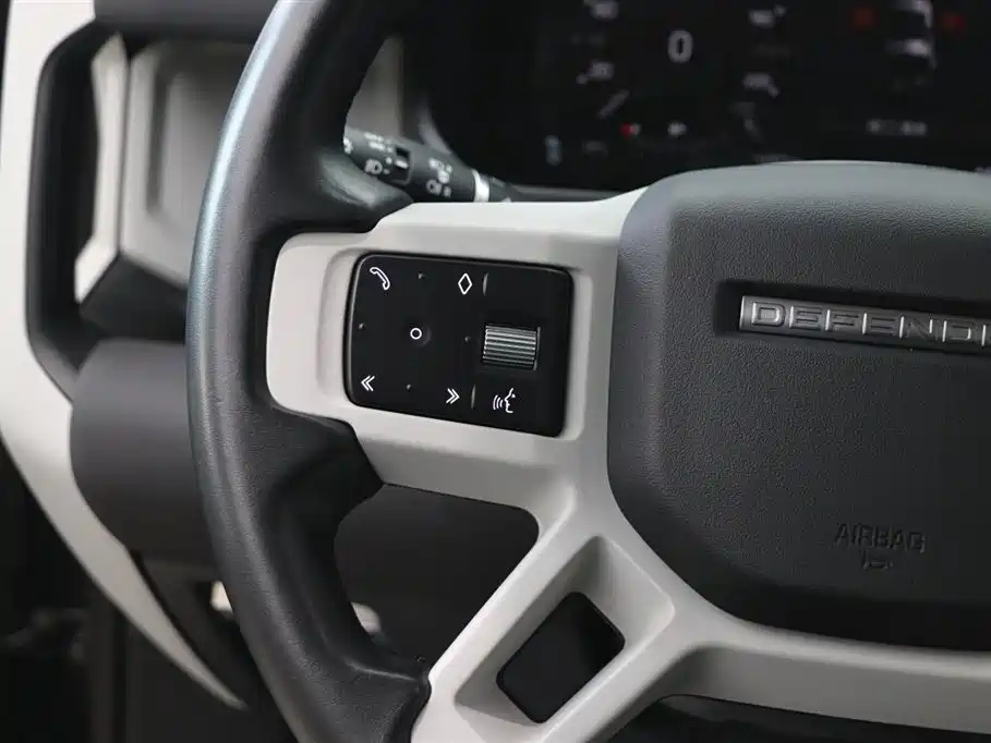 Land Rover Defender 2023 90 3.0T P400 XS купить на сайте DeffCars