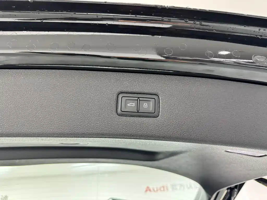Audi Q7 2024 45 TFSI quattro S line Black Warrior купить на сайте DeffCars