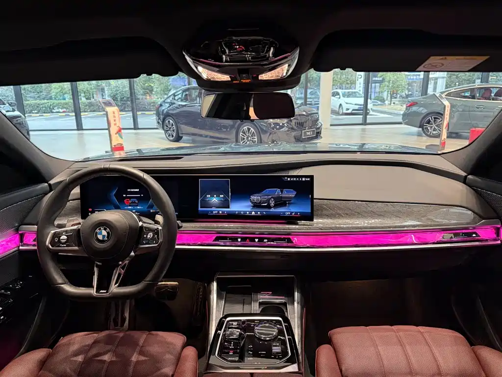 BMW 7 Series 2023 Facelift 740Li Exclusive Luxury Package купить на сайте DeffCars