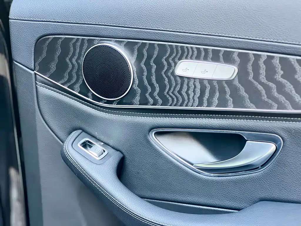 Mercedes-Benz C-Class 2019 facelift C 260 L sports version купить на сайте DeffCars